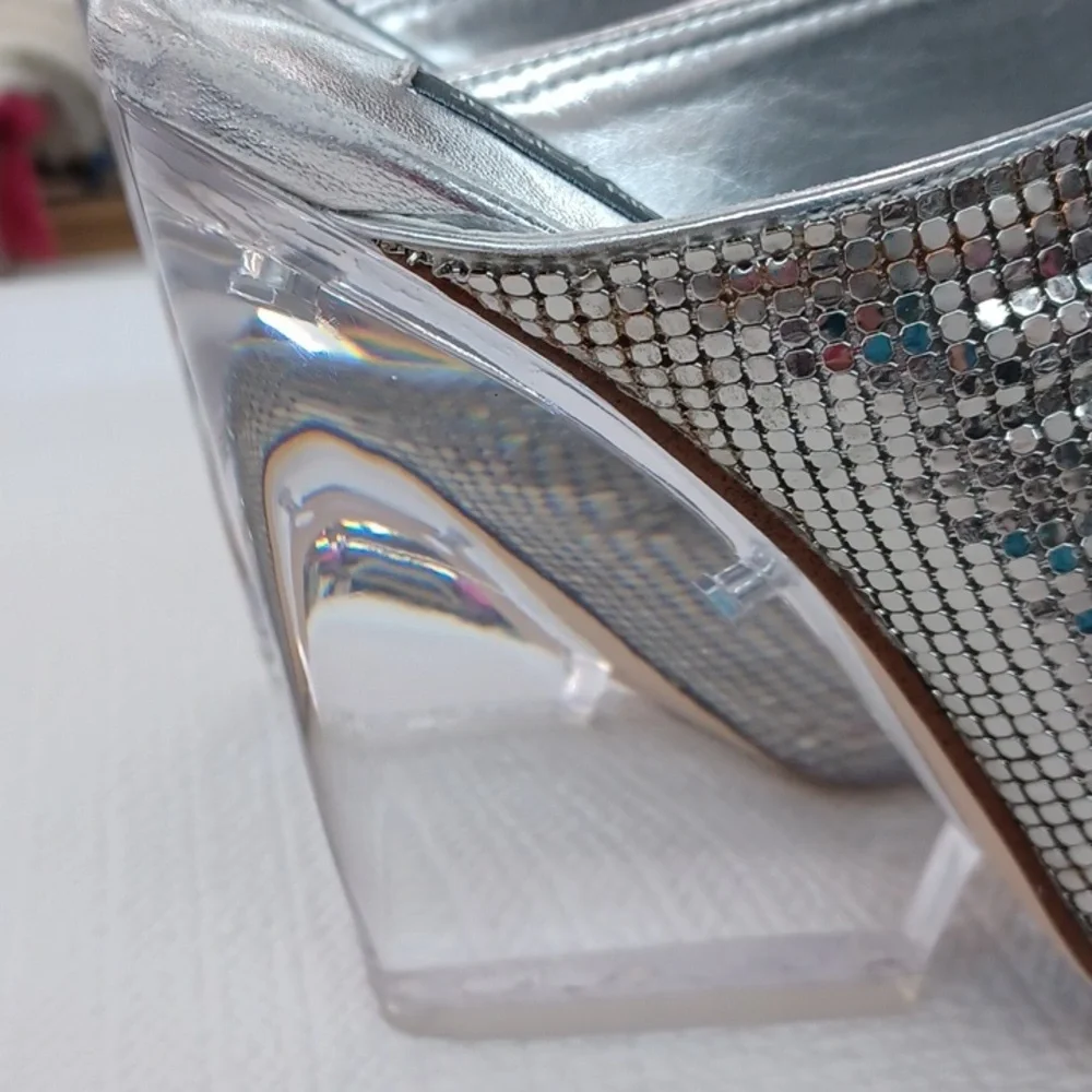 Jessica Rich/Steve Madden Adrienne Metal Mesh Acrylic Heel NIB
